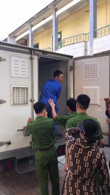 Full clip anh nông dân lĩnh bản án 6 năm tù vì nuôi, mua bán 13 cá thể gà lôi trắng quý hiếm